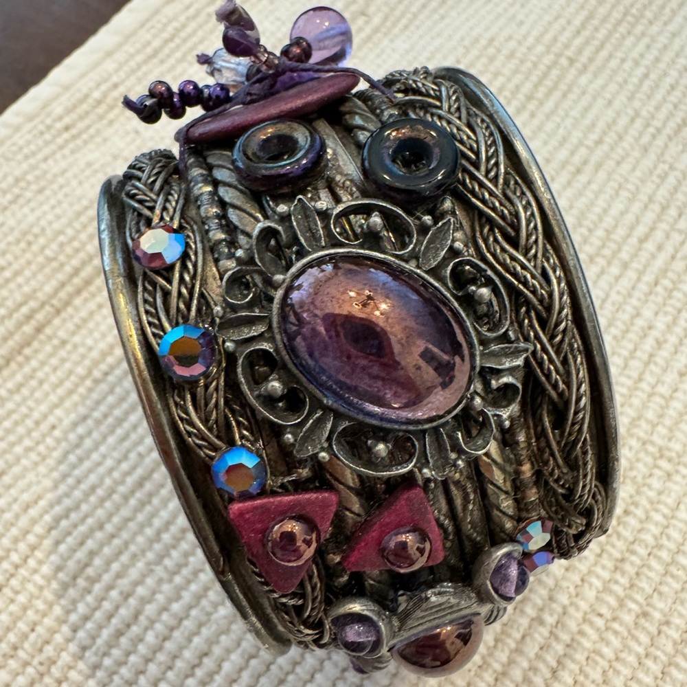Cuff Bracelet - Picture 9 of 12